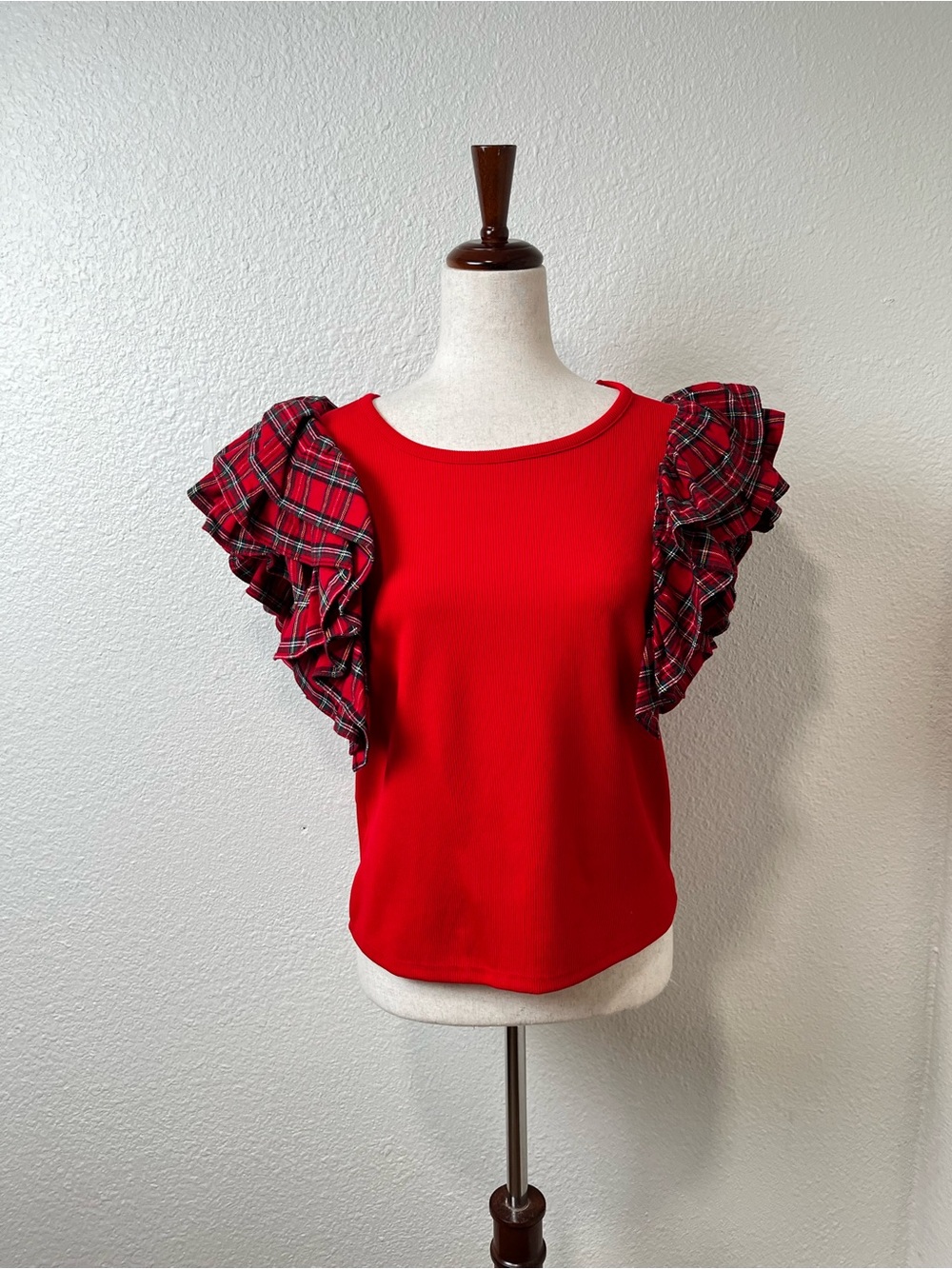 She and Sky Red Top with Plaid Ruffle Sleeves Size Medium